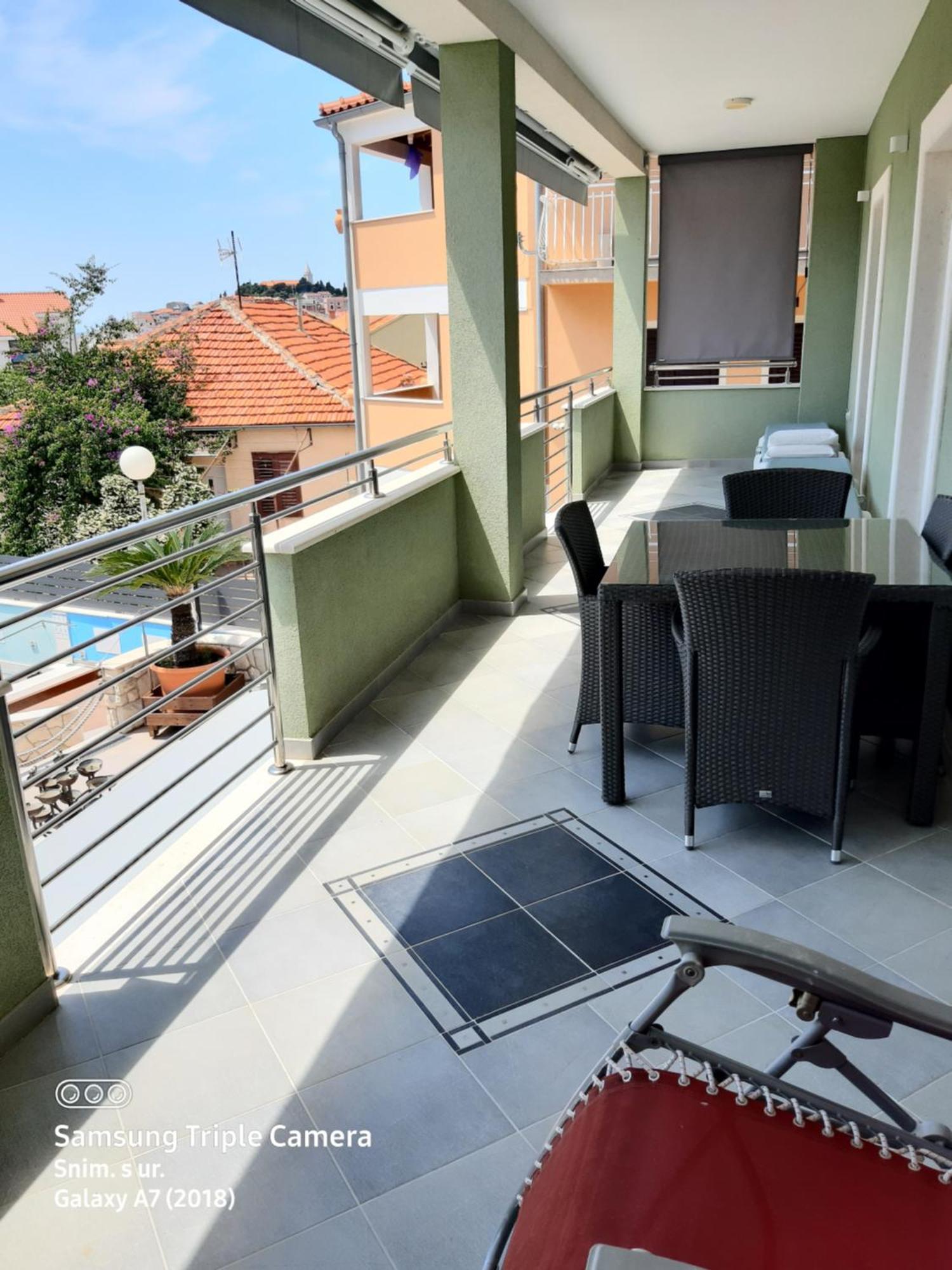 -Villa Sjor -Primosten-Apartmani- Has 2 Large Apartments And 2 Smaller Ones -Primosten Lokvice 6 المظهر الخارجي الصورة